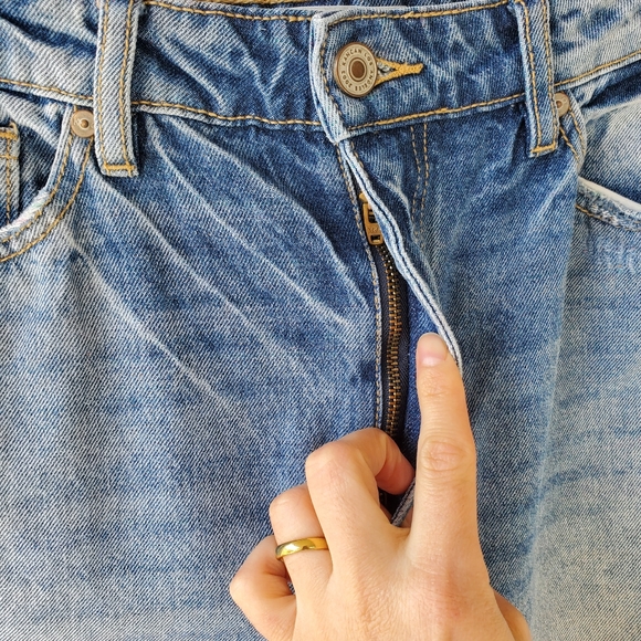 KanCan high rise distressed jeans - Picture 11 of 14